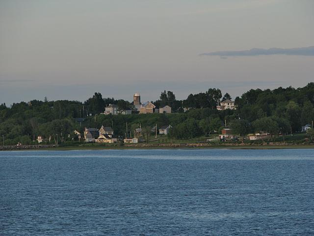 201107 1061