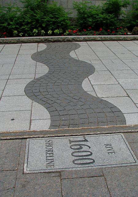 201107 800