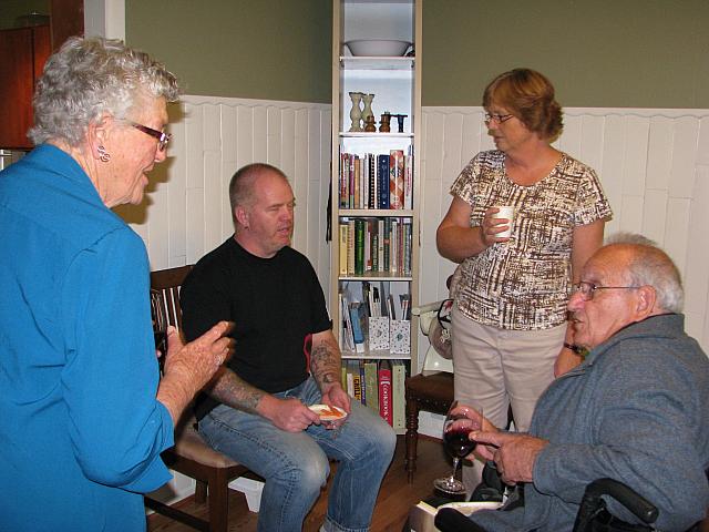 201110 035