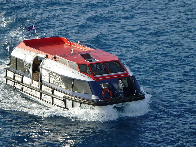 Last tender runs back to the ship