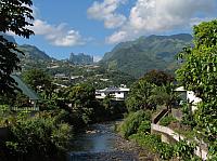 Starting circle tour of Tahiti Nui